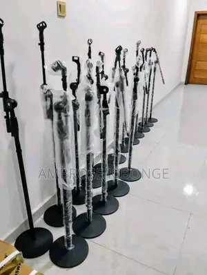 New Black Heavy Duty Round Bottom Metallic Microphone Stand