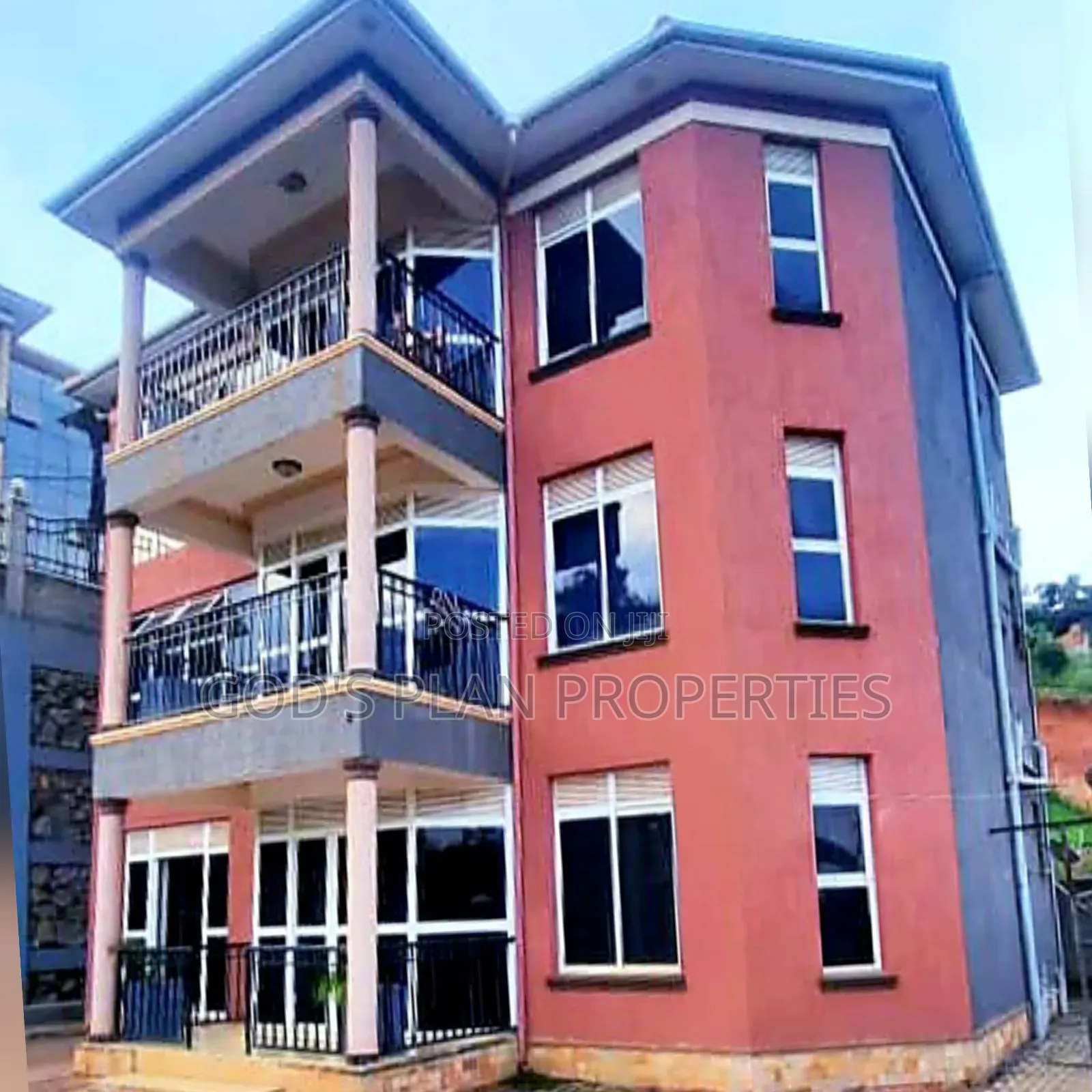 6bdrm Block of Flats in Buziga Munyonyo, Central Division for sale