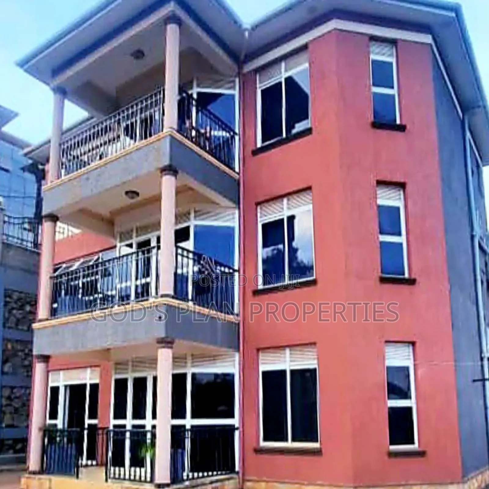6bdrm Block of Flats in Buziga Munyonyo, Central Division for sale