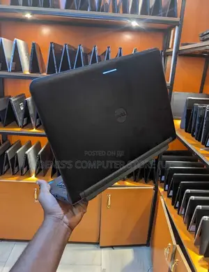 Laptop Dell Latitude 13 3340 4GB Intel Core I5 HDD+SSD 512GB