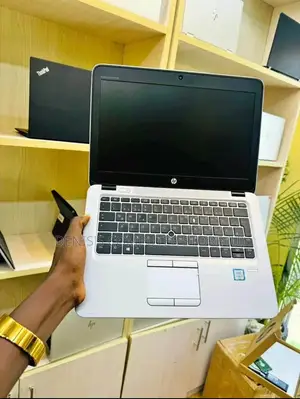 Laptop HP EliteBook 840 G3 8GB Intel Core I5 HDD+SSD 500GB