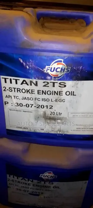 Photo - 2T Stroke Engine Oil