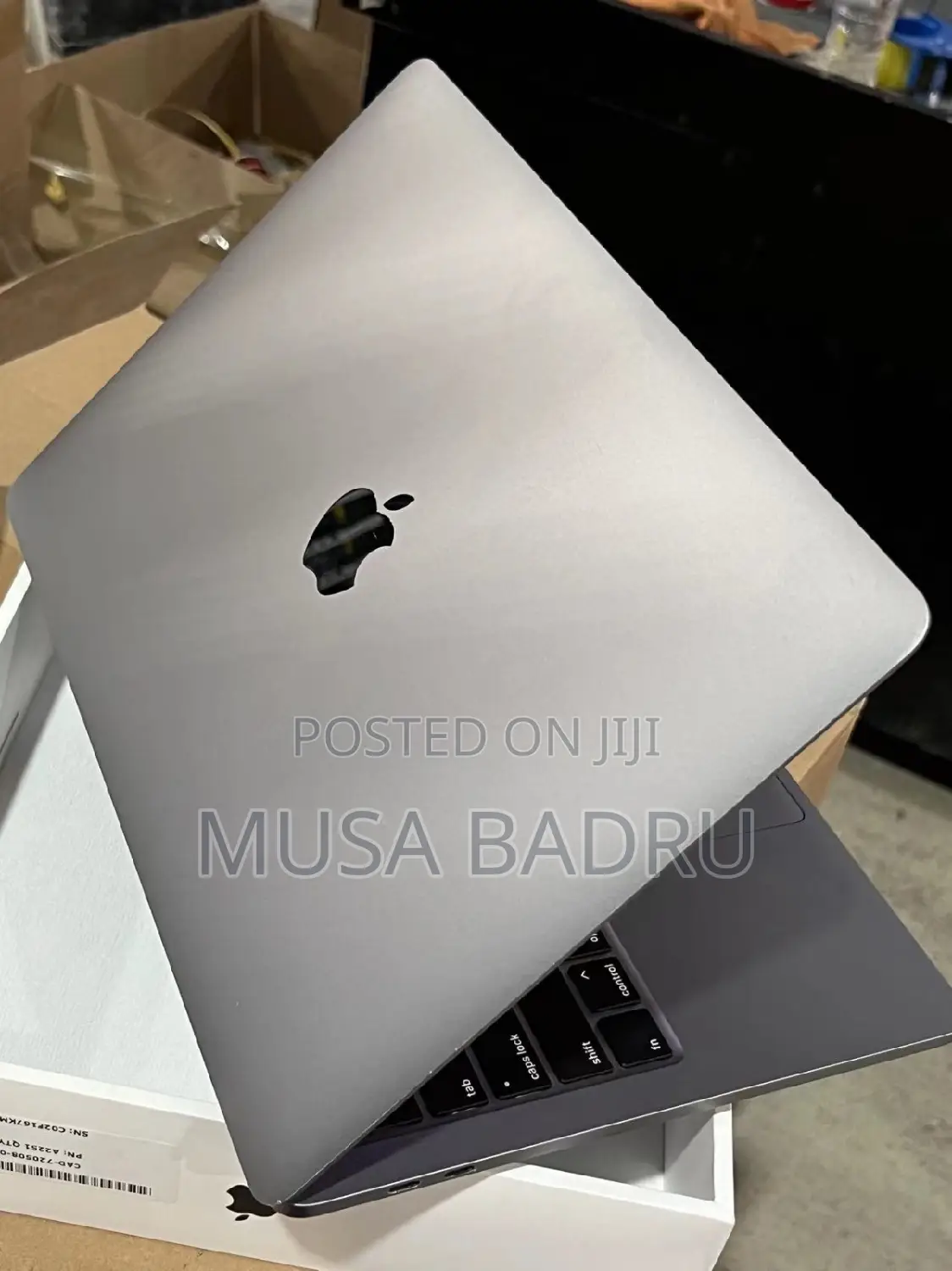 New Laptop Apple MacBook Pro 2019 16GB Intel Core I7 SSD 1T