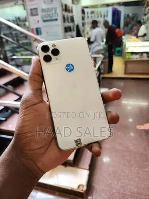 Photo - Apple iPhone 11 Pro Max 256 GB Rose Gold