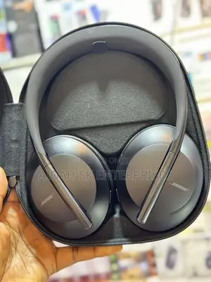Bose Headphones 700, Noise Cancelling Bluetooth