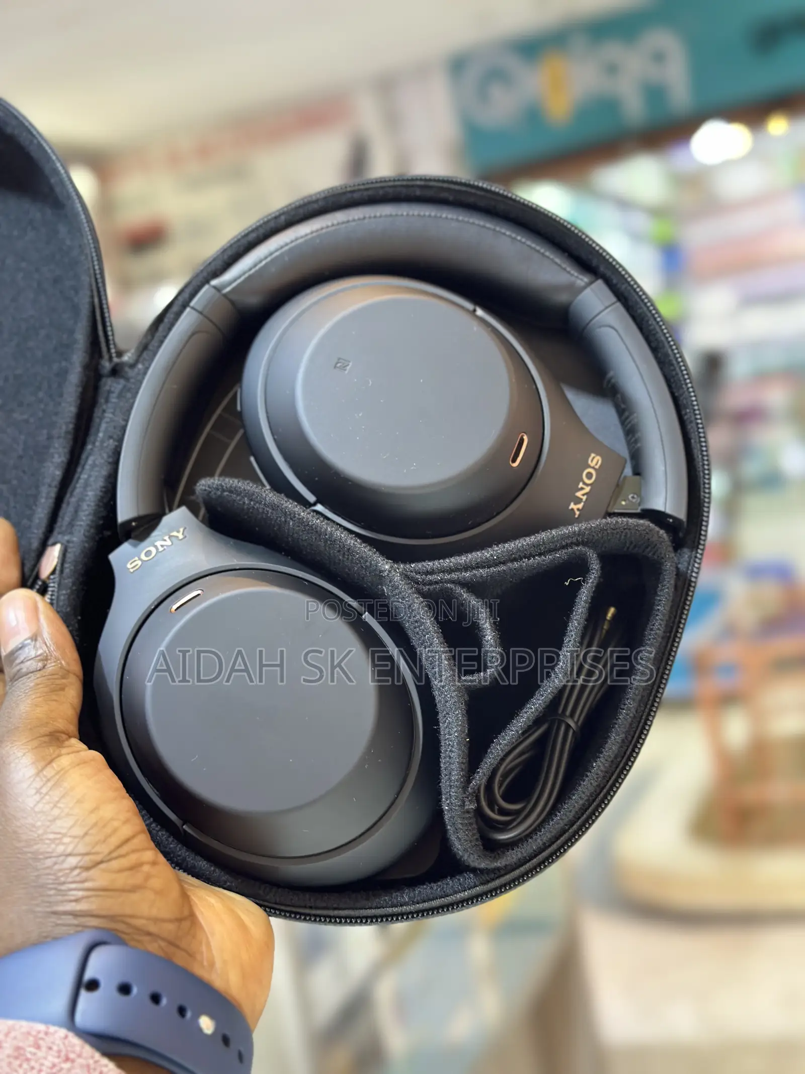 WH-1000XM4 Wireless Noise Cancelling Headphones
