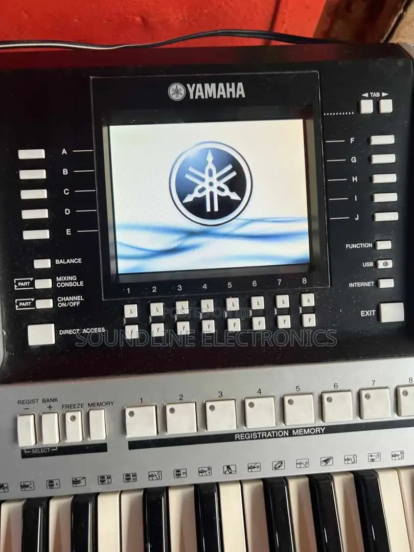 Yamaha Keyboard PSR S910