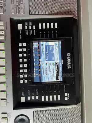 Yamaha Keyboard PSR S910