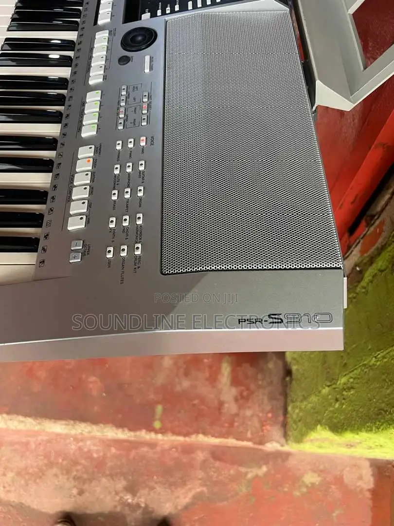Yamaha Keyboard PSR S910