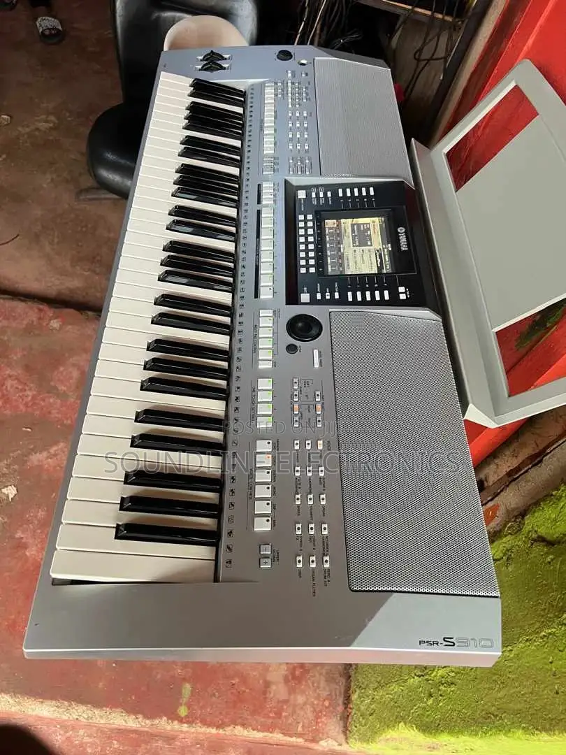 Yamaha Keyboard PSR S910