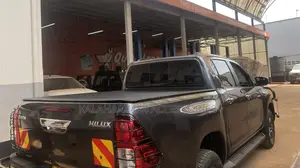 Soft Rolling Leather Tonneau Cover Hilux