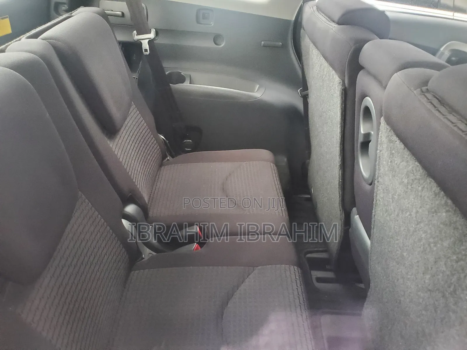 Toyota Vanguard 2009 White