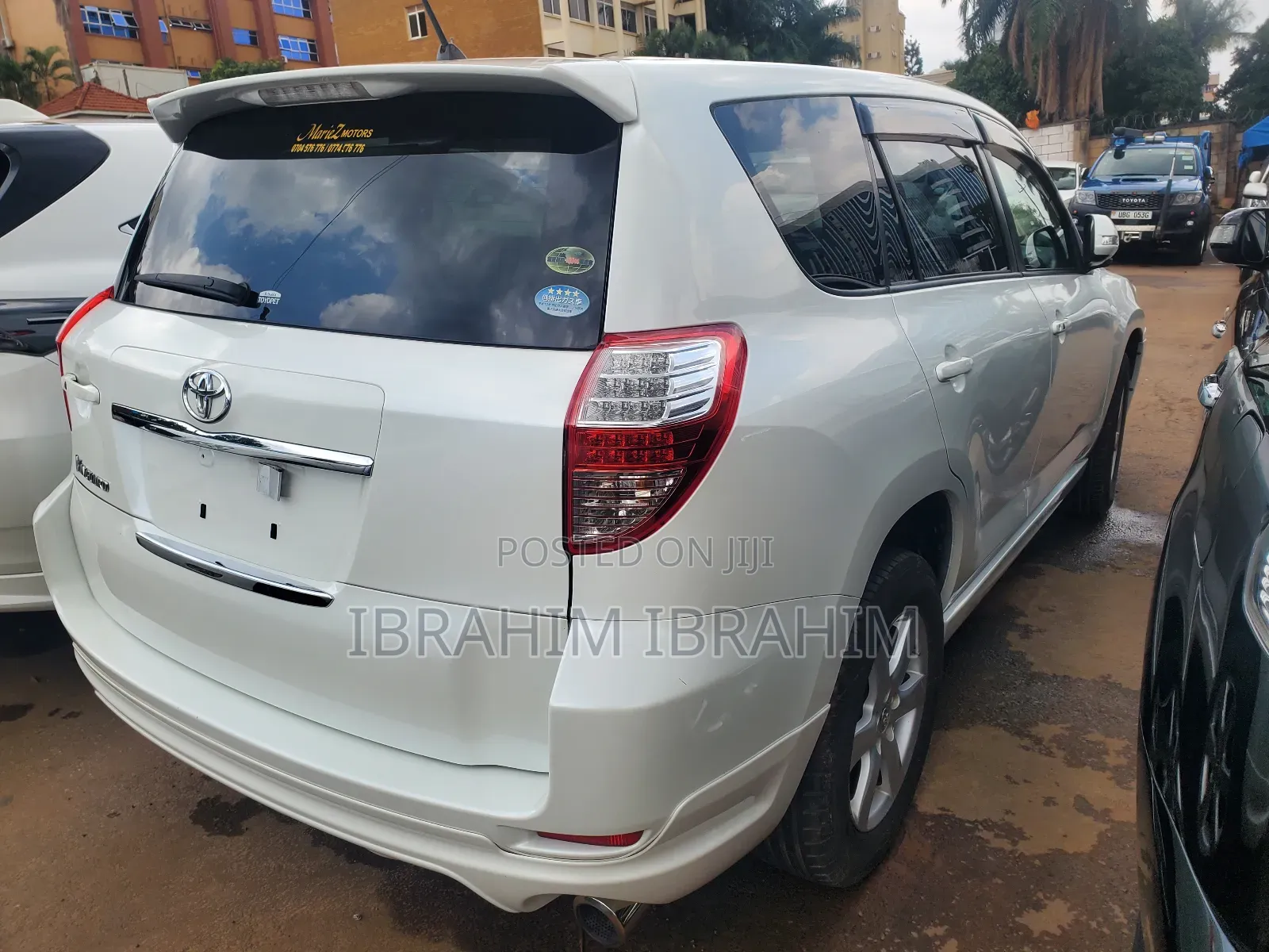 Toyota Vanguard 2009 White