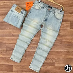 Tenia Jeans