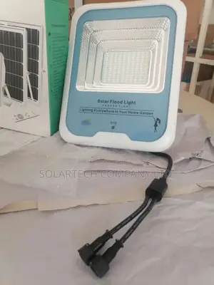 E6/ 200W Solar Compound Lights.