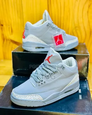 Photo - Cool Grey. Air Jordan 3 Retro