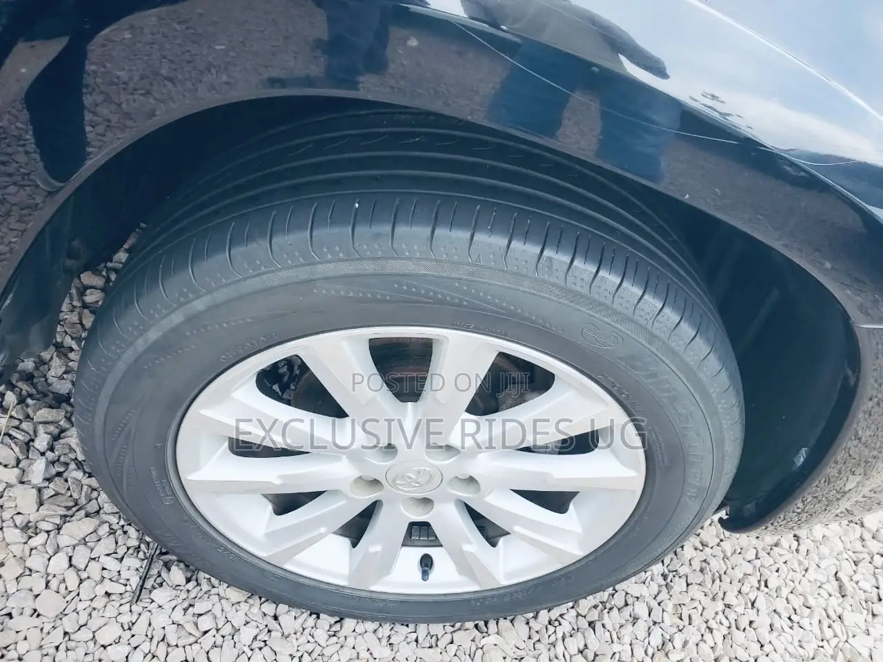 Toyota Vanguard 2012 Black