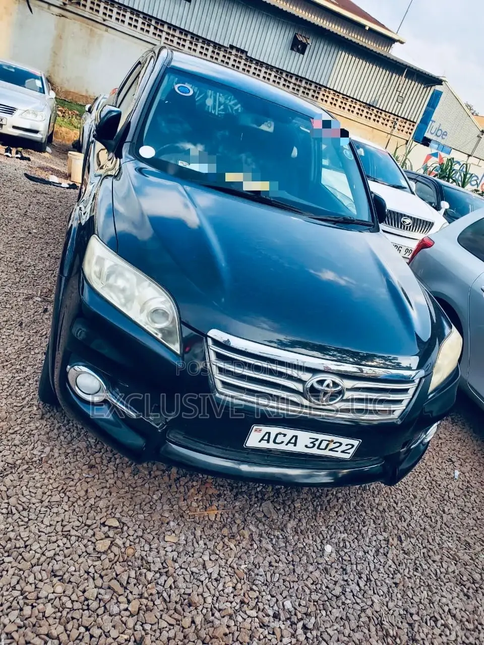 Toyota Vanguard 2012 Black
