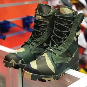 Camouflage Combat Boots. Altama