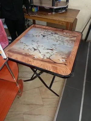 Foldable Glass Table