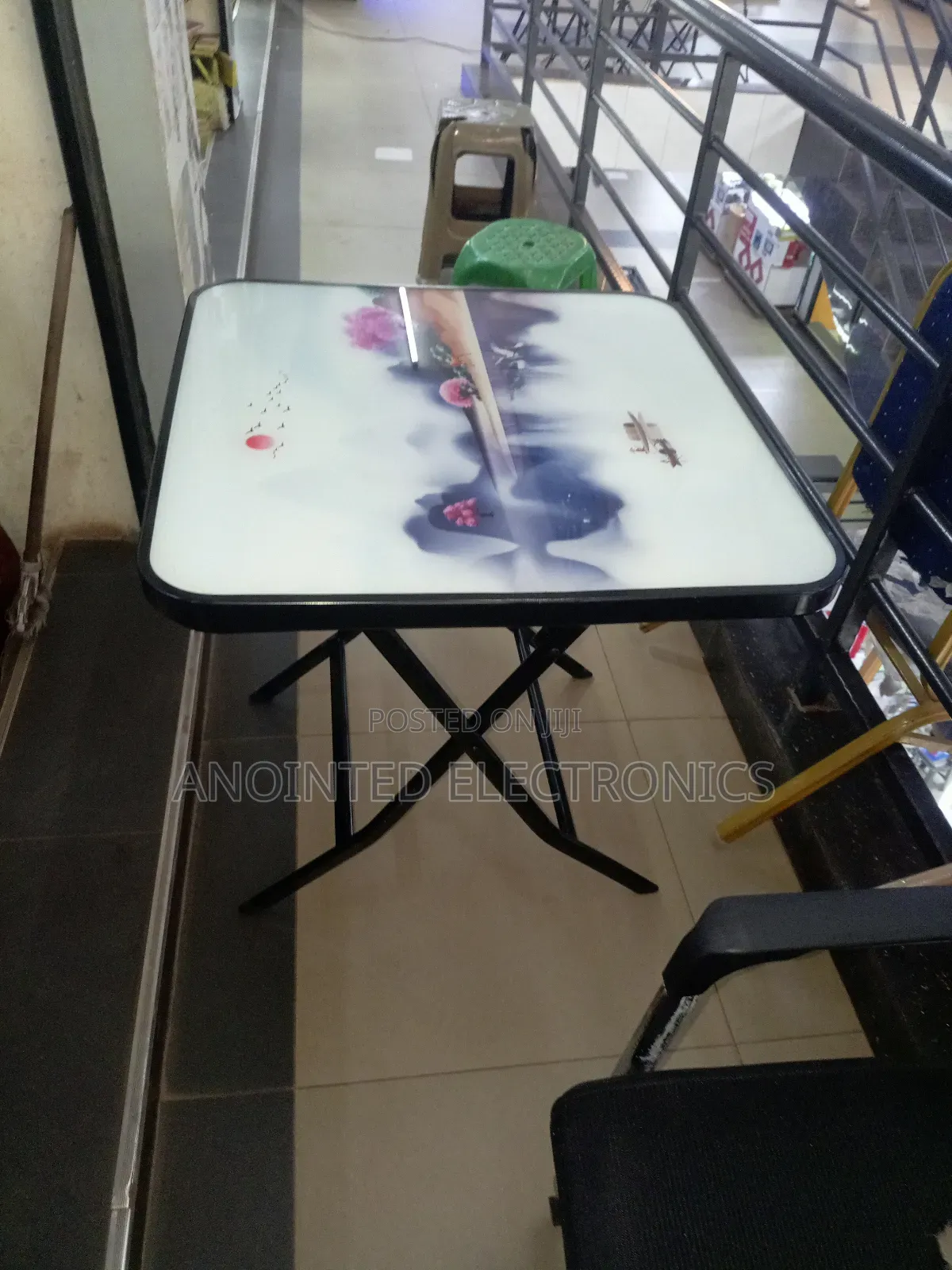 Foldable Glass Table