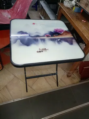 Foldable Glass Table