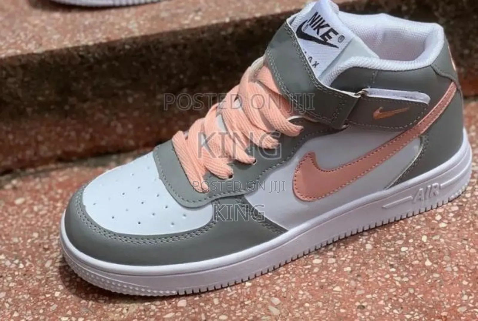 Ladies Air Force 1 High Sneakers New