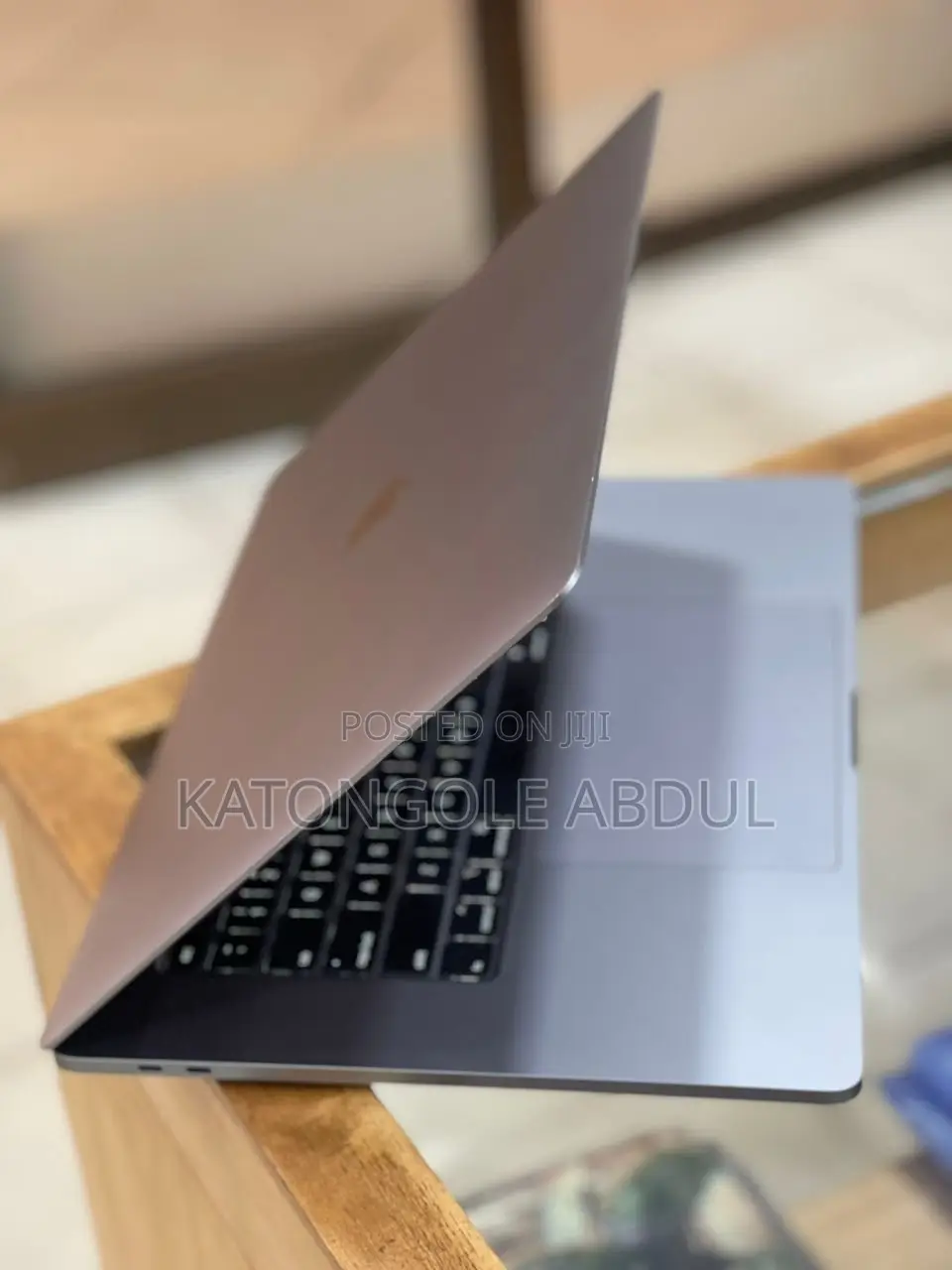 New Laptop Apple MacBook Pro 32GB Intel Core I9 SSD 1T