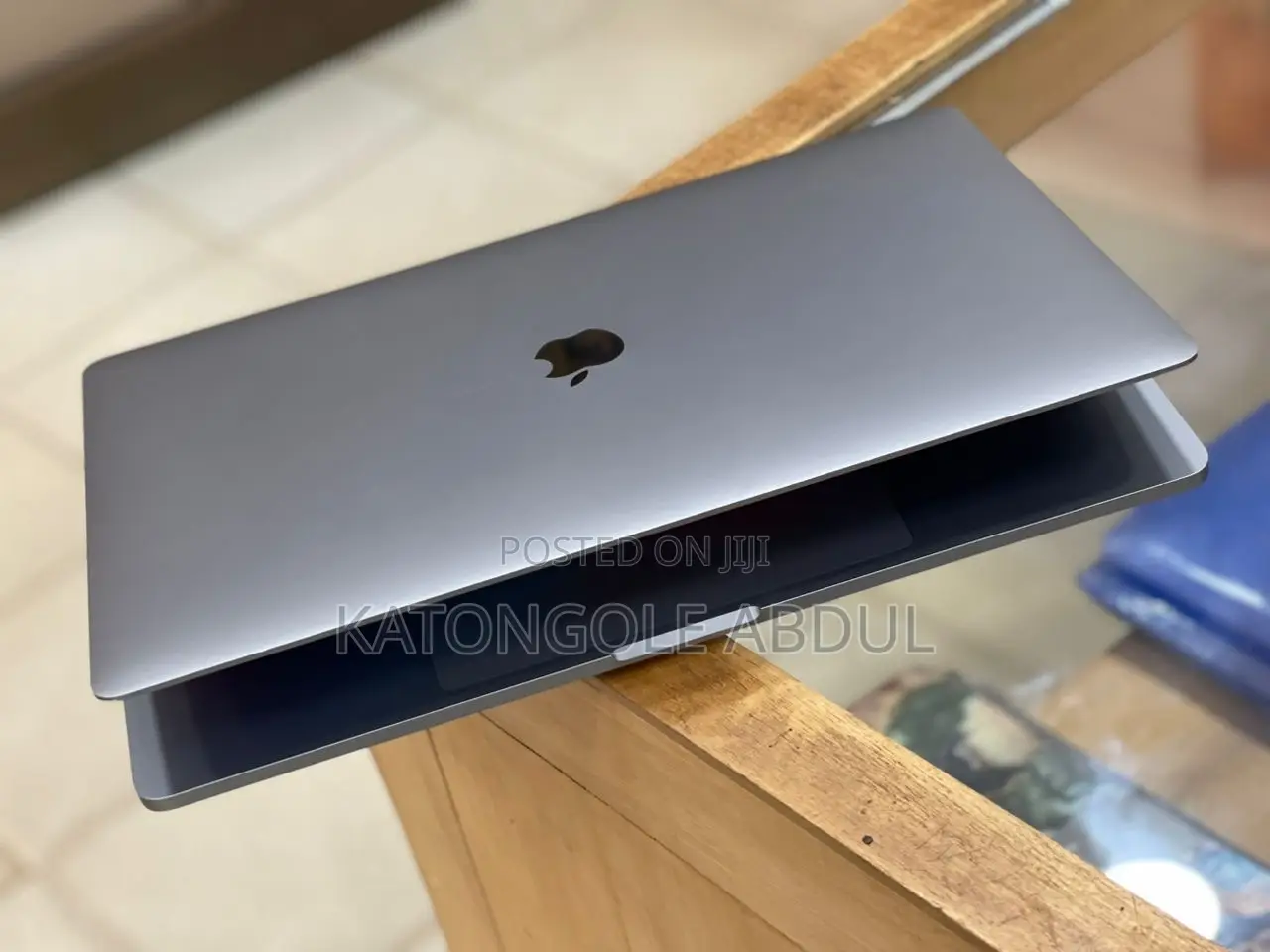 New Laptop Apple MacBook Pro 32GB Intel Core I9 SSD 1T
