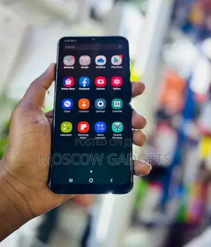 Samsung Galaxy A30 64 GB Black