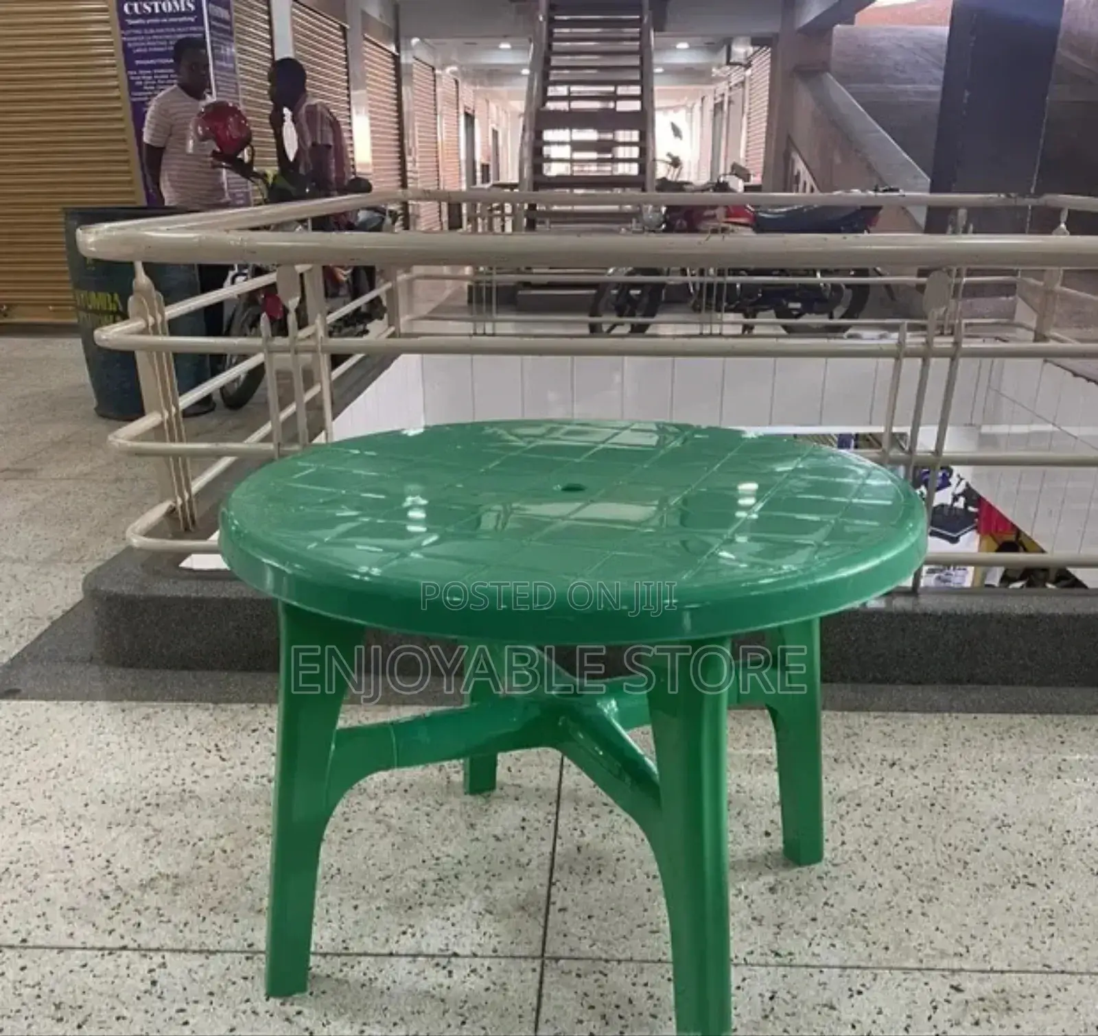 Dining/Restaurant Plastic Table