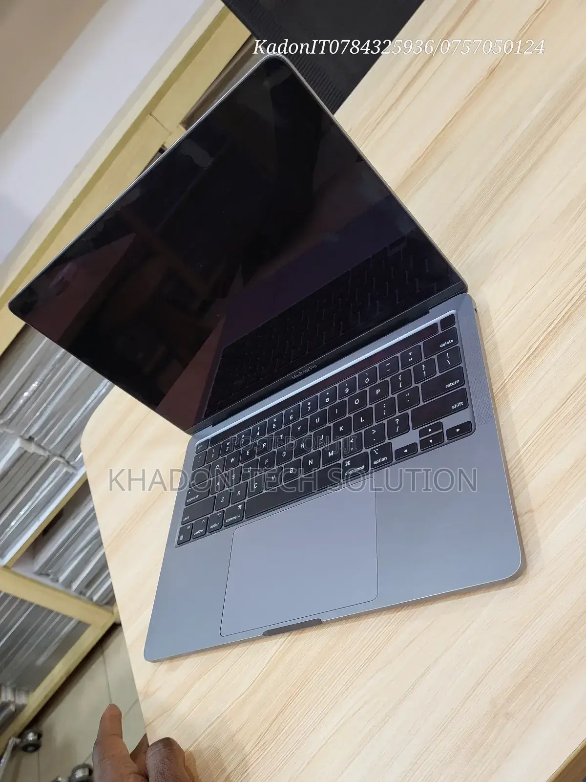 Laptop Apple MacBook Pro 2020 M1 8GB Intel Core M SSD 256GB