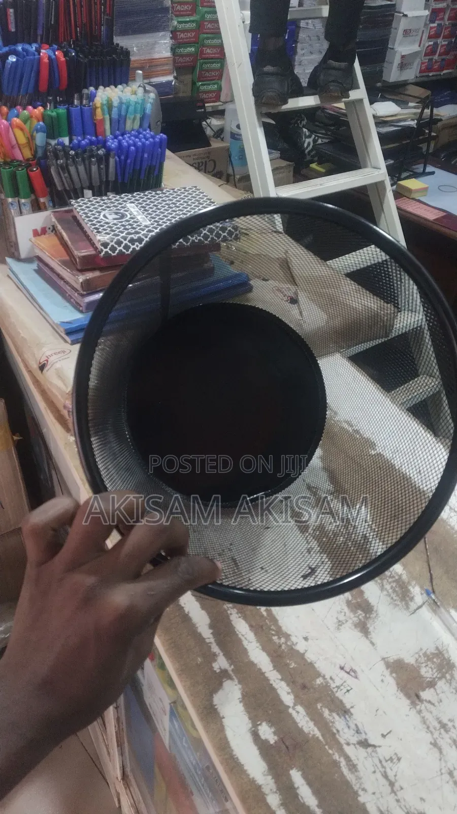 Dustbin Metallic