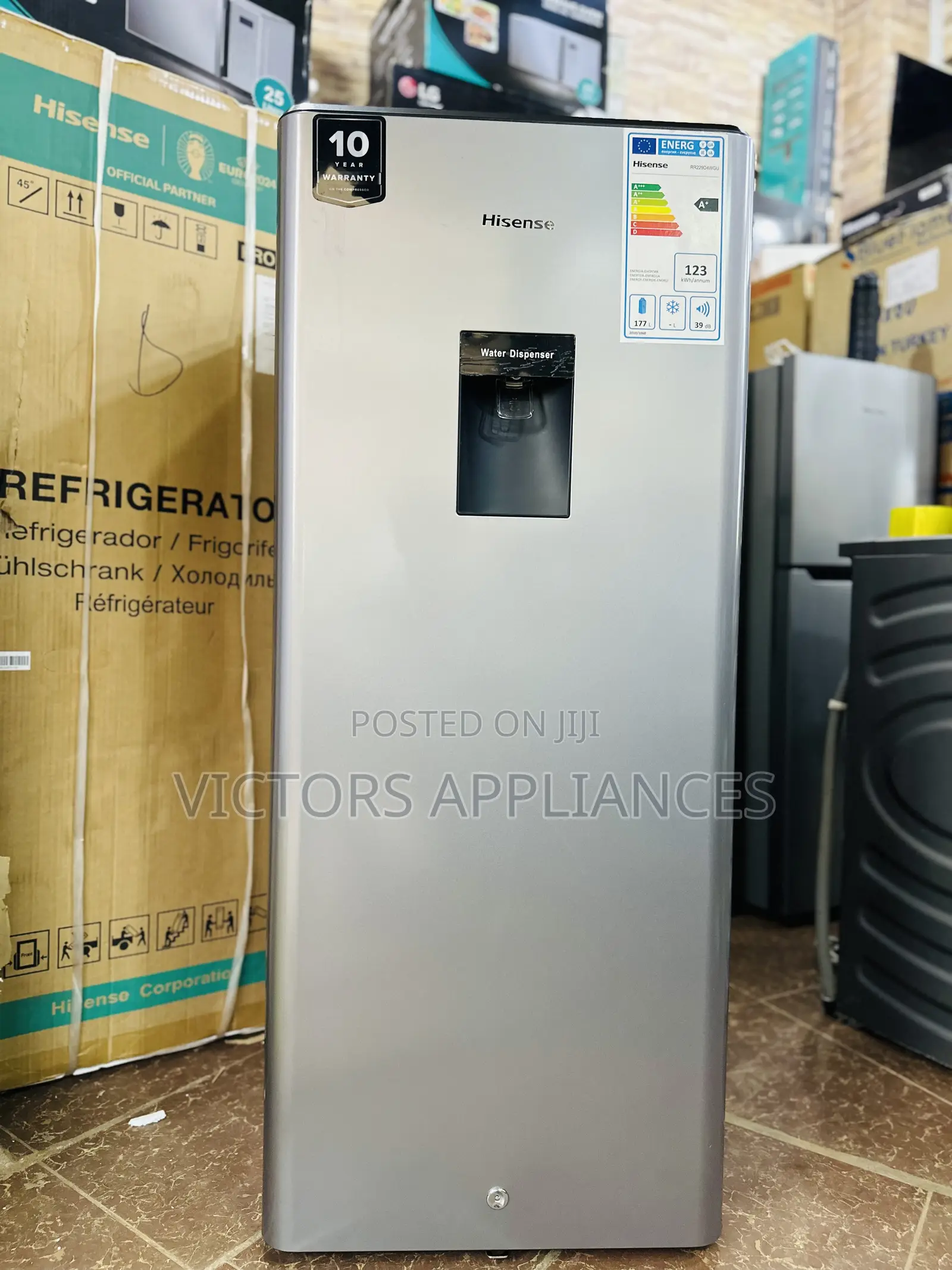 Hisense Single Door Fridge With Water Dispenser 229 Liters