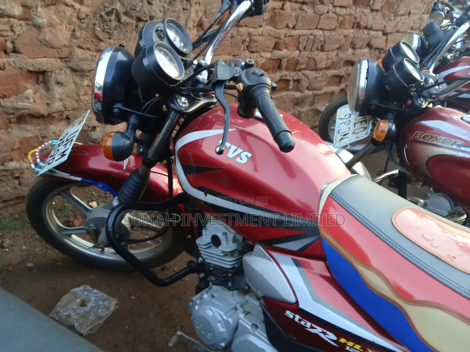 TVS HLX 125 2023 Red