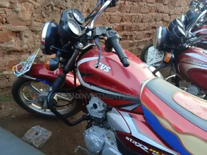 TVS HLX 125 2023 Red