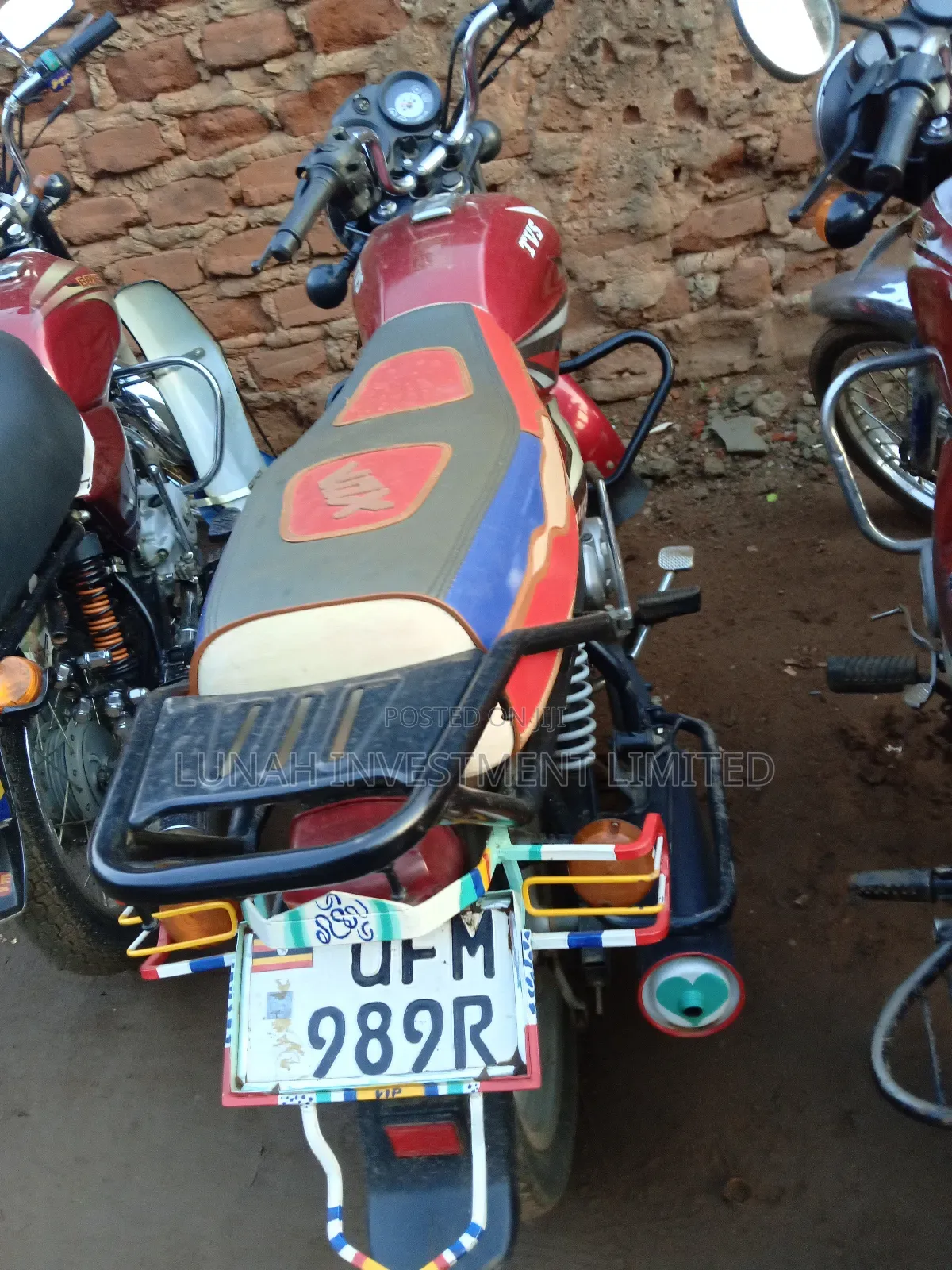 TVS HLX 125 2023 Red