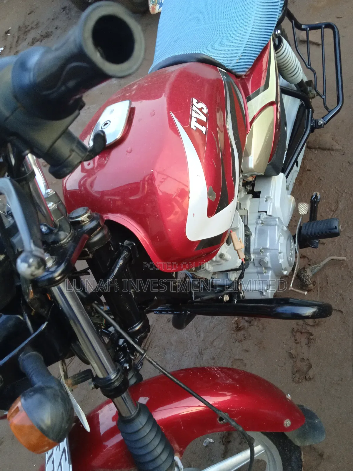 TVS HLX 125 2023 Red