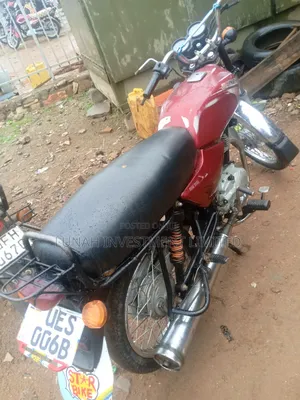 Bajaj Boxer BM100ES 2023 Pink