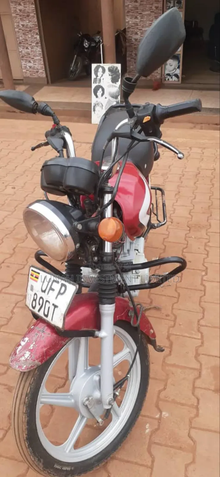 TVS HLX 125 2023 Red
