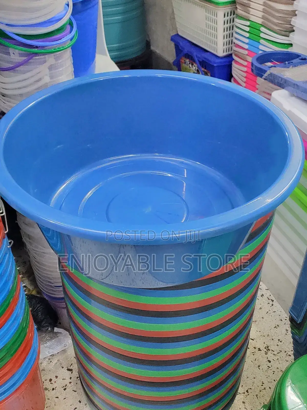 Strong Plastic Basins 1pc