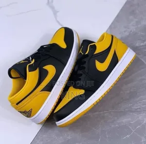 Photo - Air Jordan 1 Low GS 'Yellow Ochre'