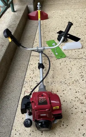 4 Stroke Grass Cutter