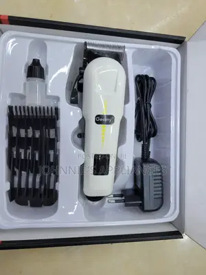 Geemy Proffessional Rechargeable Hair Clipper
