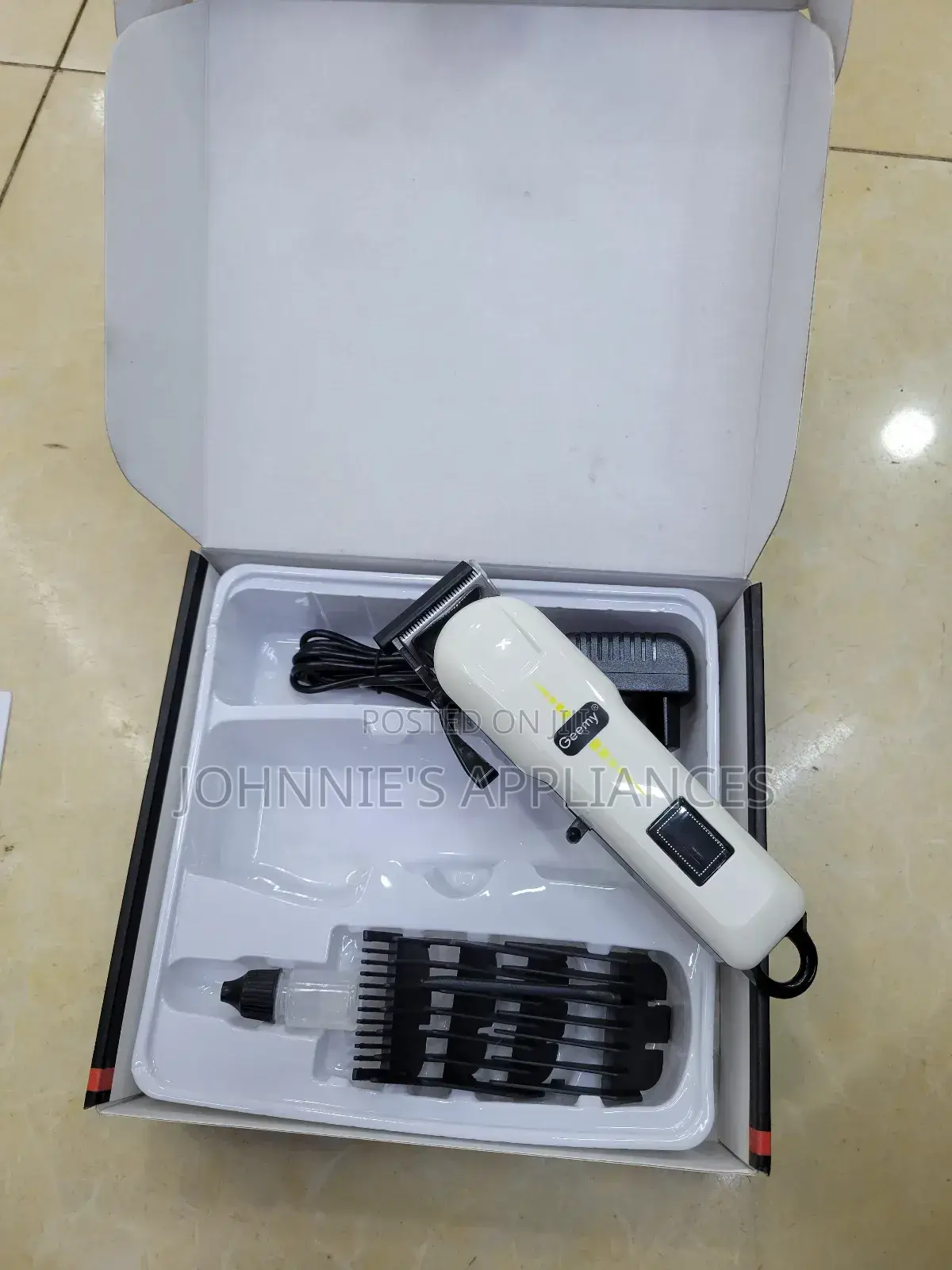 Geemy Proffessional Rechargeable Hair Clipper