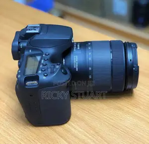Canon 90D WTH 18-135mm Lens