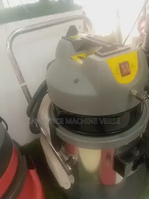 Vacuum Cleaner Wet and Dry With Steam Cleaner