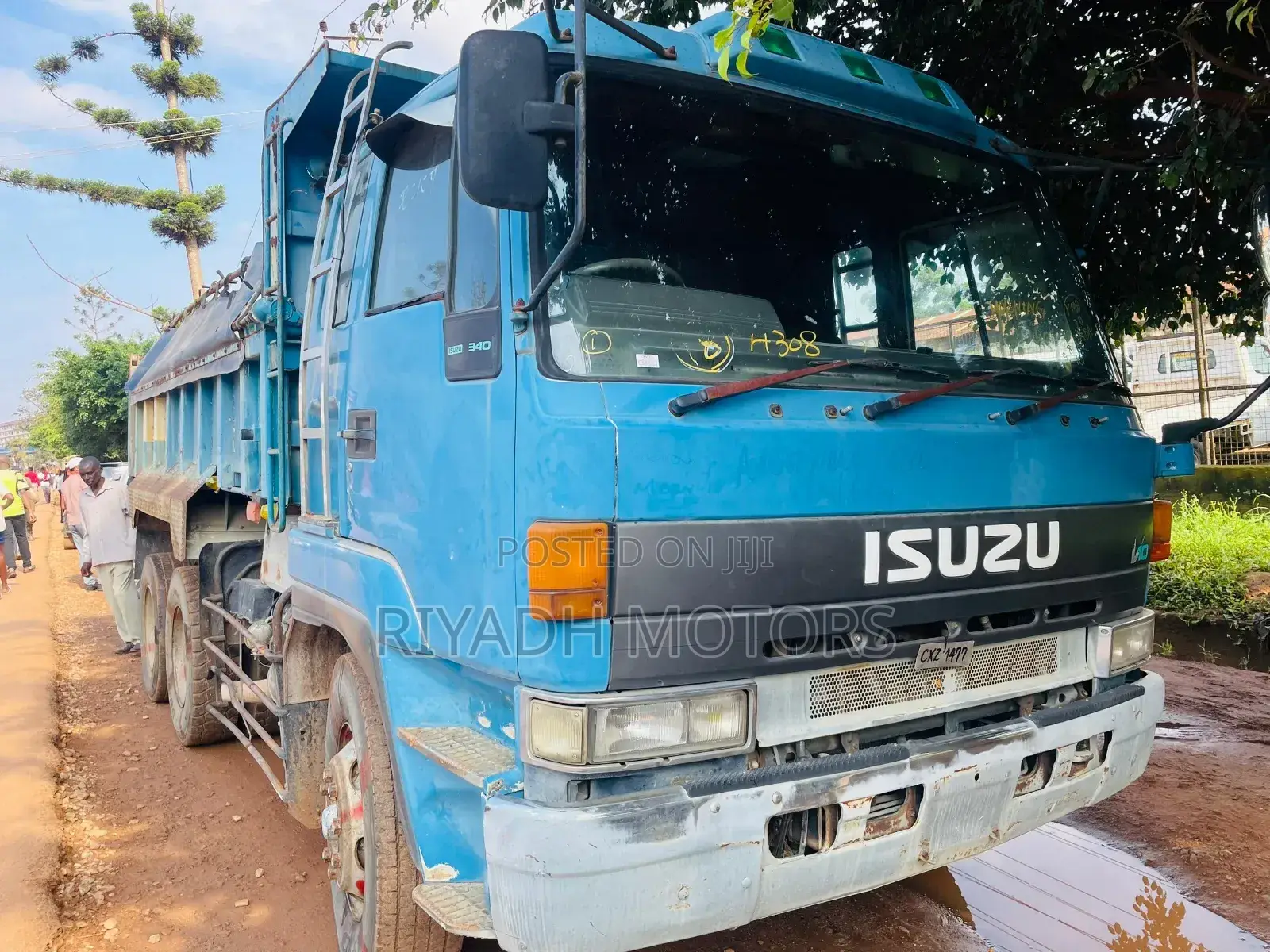 Isuzu Tipper 10 Tyres