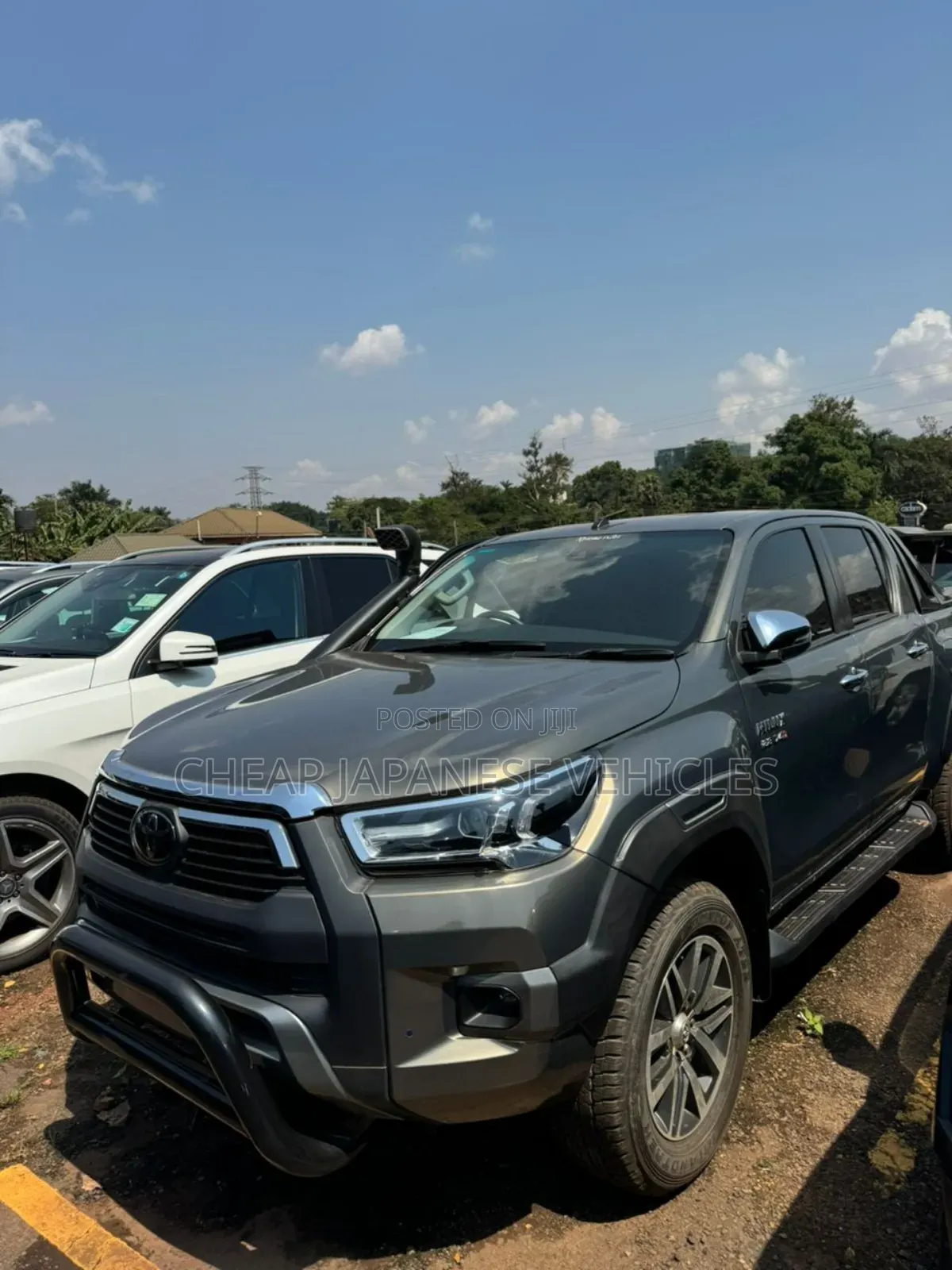 Toyota Hilux 2021 Green