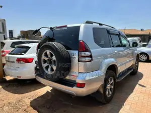 Toyota Land Cruiser Prado 2.7 i 2010 Silver